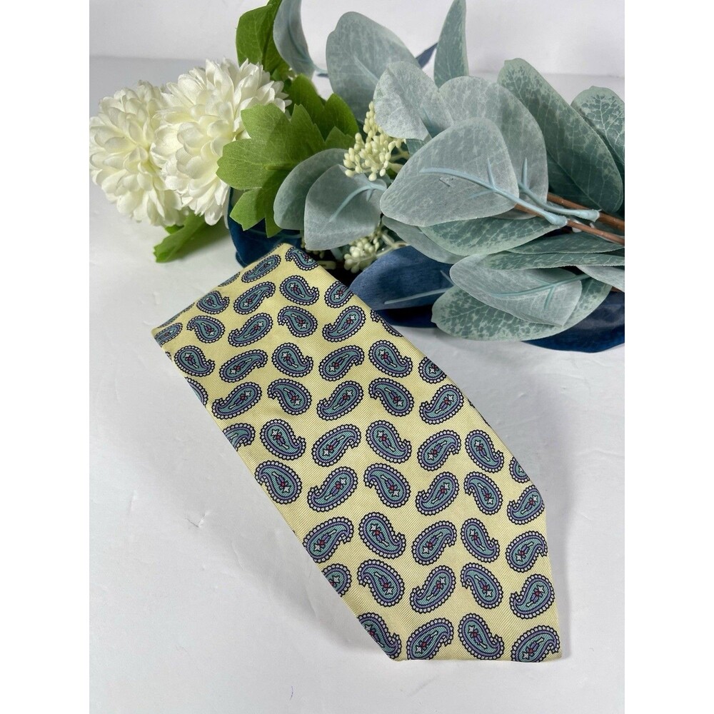 Claybrooke Mens Silk Tie Yellow Paisley Handmade Dominican Republic Vintage